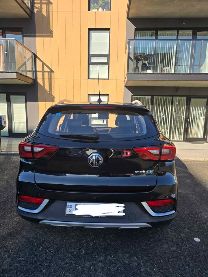 2020 MG ZS