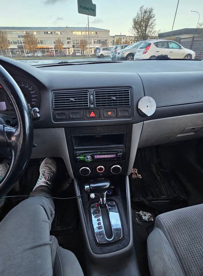 2004 Volkswagen Golf