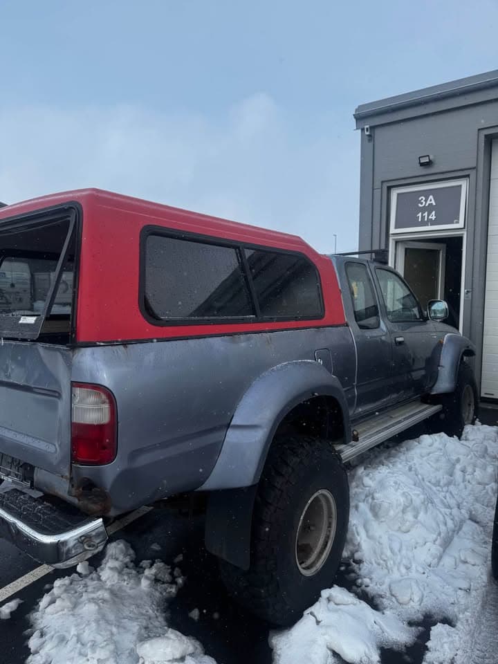 1999 Toyota Hilux