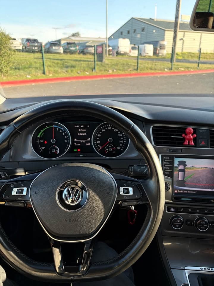 2015 Volkswagen e-Golf