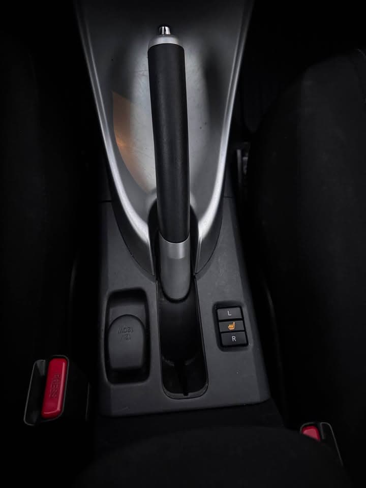 2012 Toyota Auris
