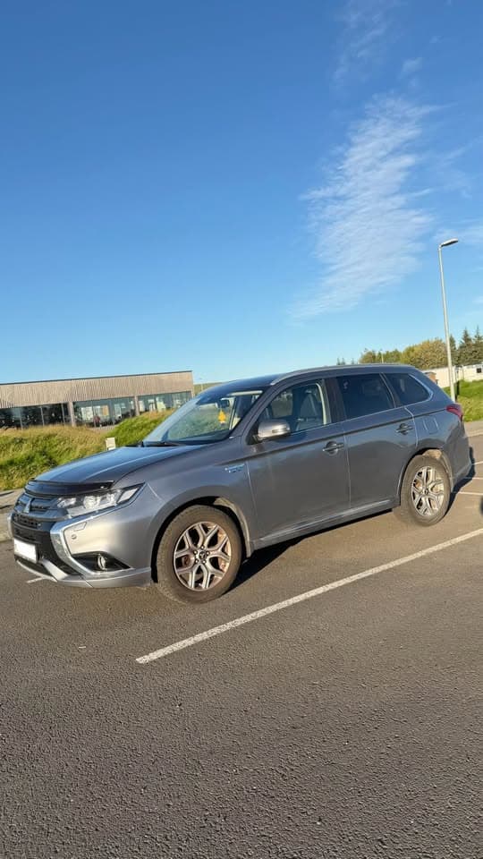 2018 Mitsubishi Outlander PHEV