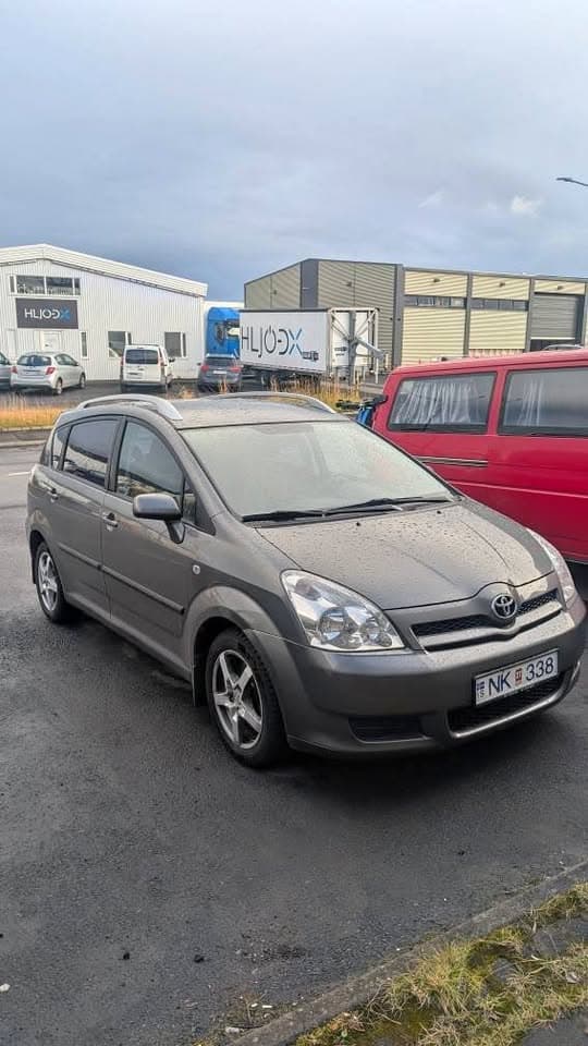 2004 Toyota Corolla Verso