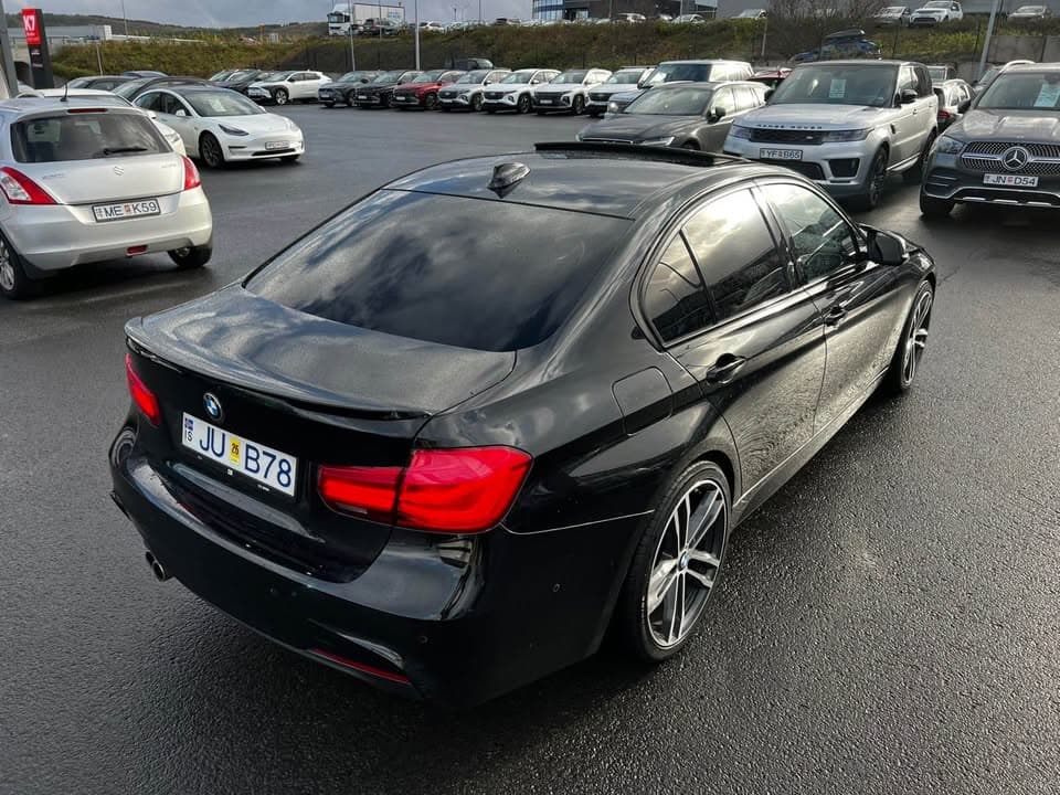2018 BMW 330e