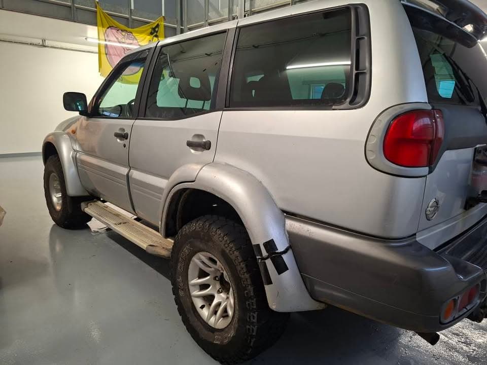 2005 Nissan Terrano