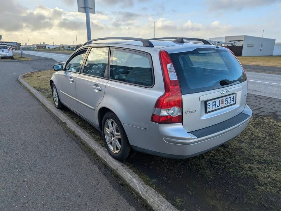 2005 Volvo V50