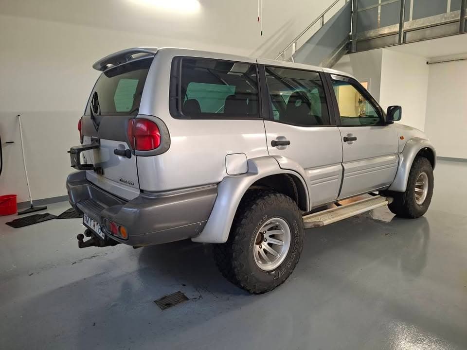 2005 Nissan Terrano