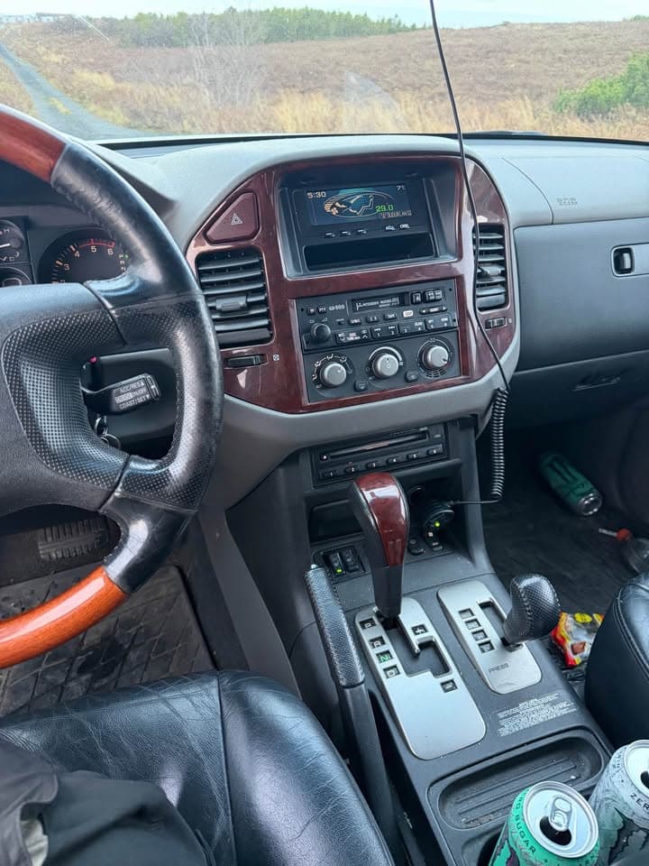 2001 Mitsubishi Pajero