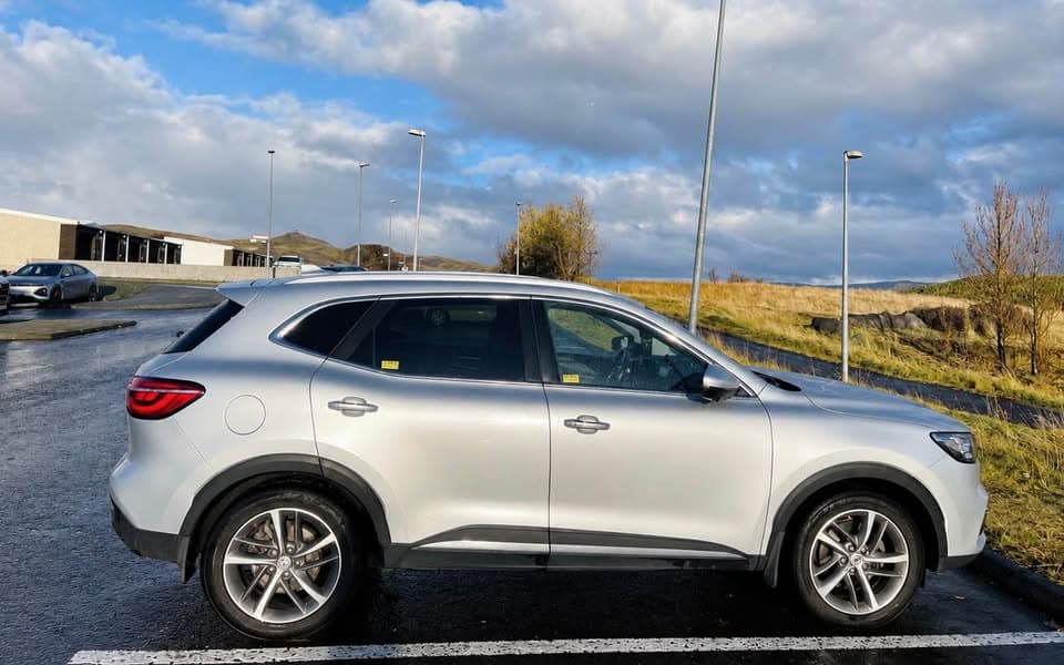 2021 MG EHS X6
