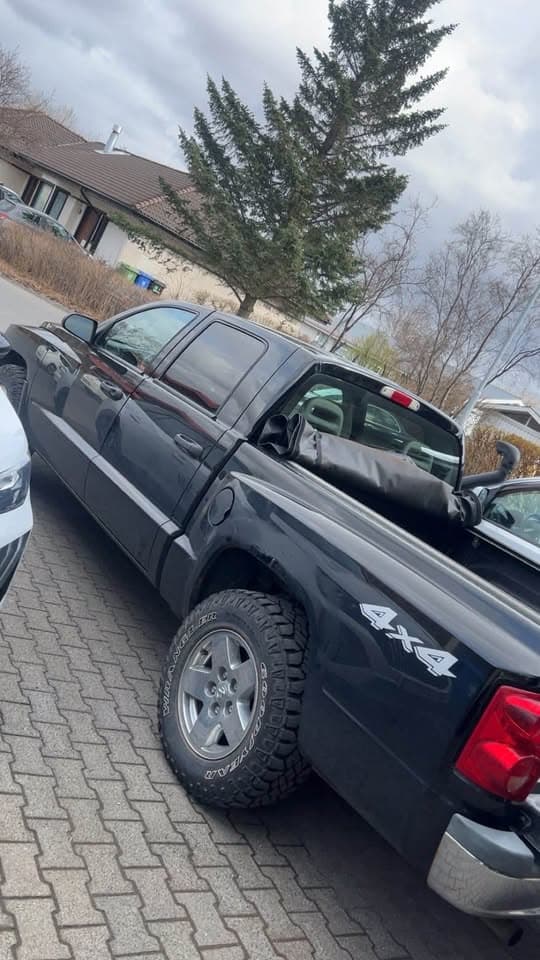 2006 Dodge Dakota
