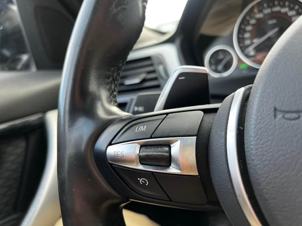 2018 BMW 330e