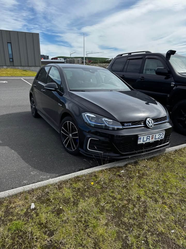 2018 Volkswagen Golf GTE