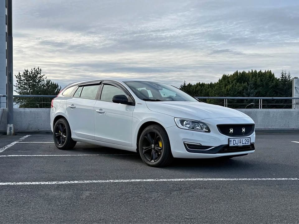 2017 Volvo V60