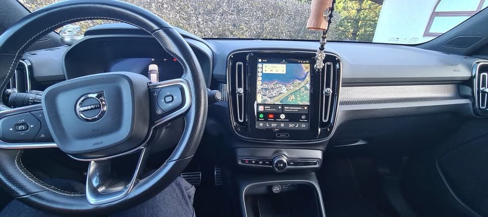 2021 Volvo XC40