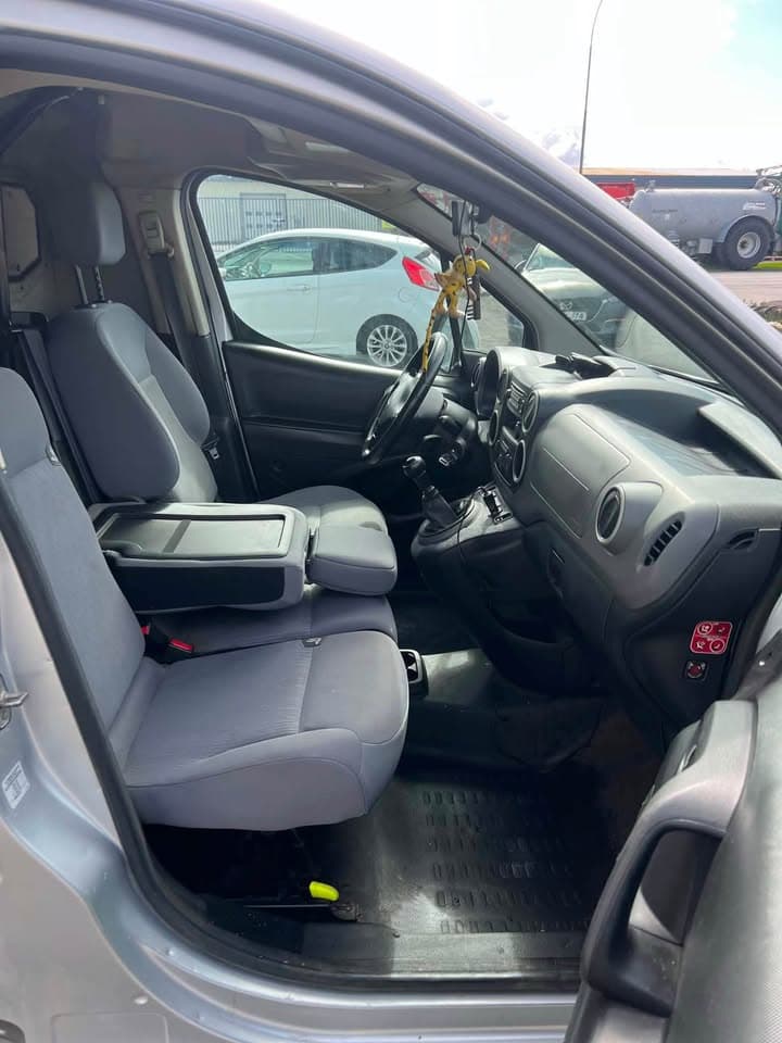 2015 Peugeot Partner