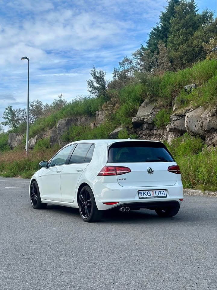 2016 Volkswagen Golf GTD