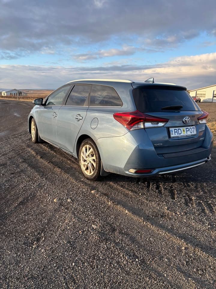 2015 Toyota Auris