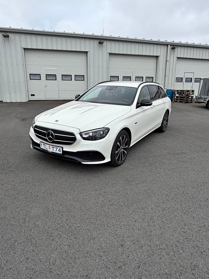 2020 Mercedes-Benz E-Class 300 DE Progressive Plug IN Hybrid