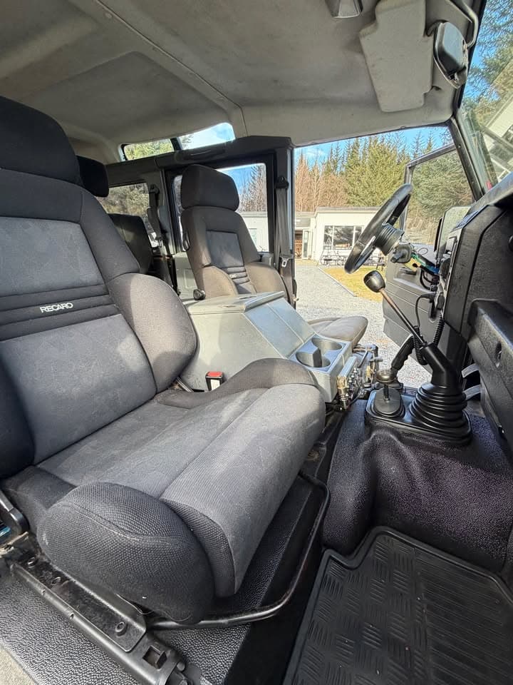 2002 Land Rover Defender