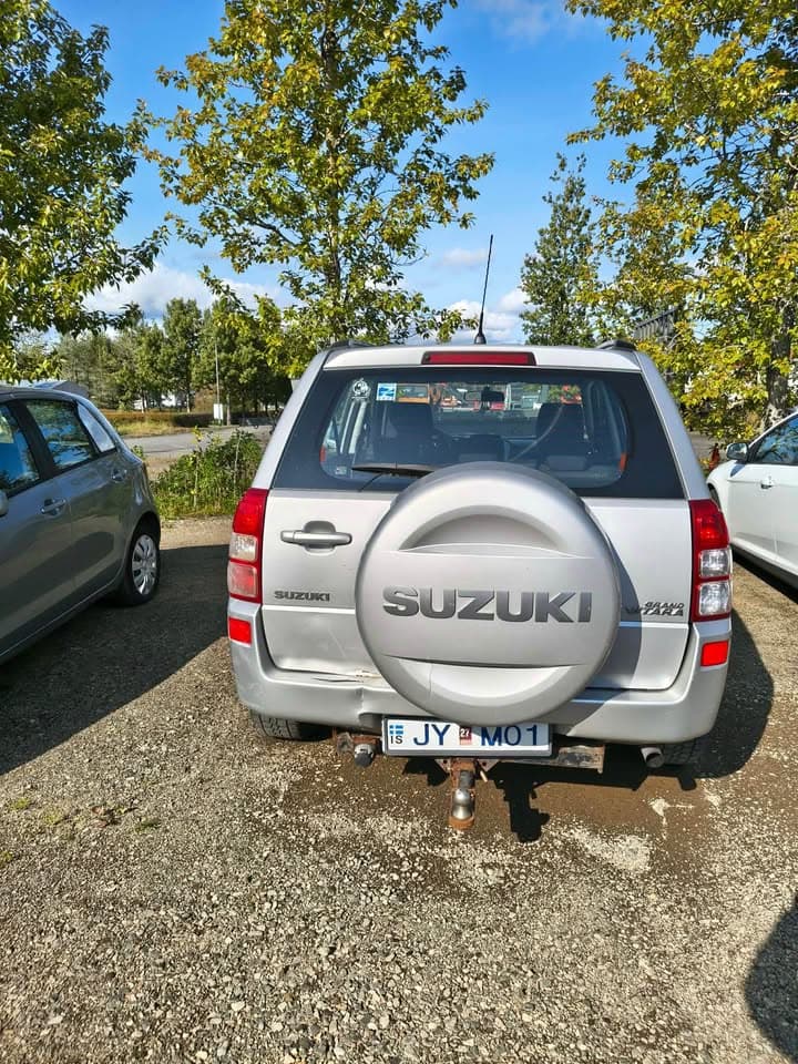 2009 Suzuki Grand Vitara 2