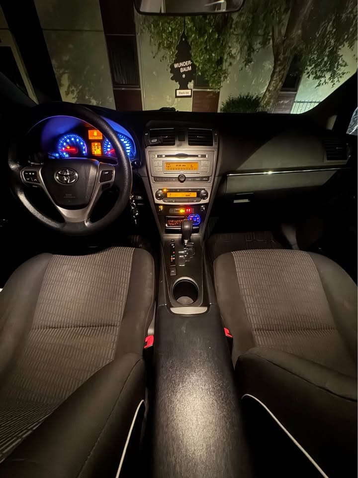 2015 Toyota Avensis T27