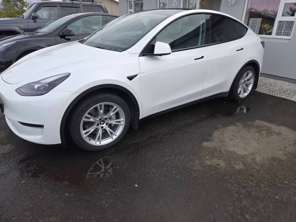 2021 Tesla Y