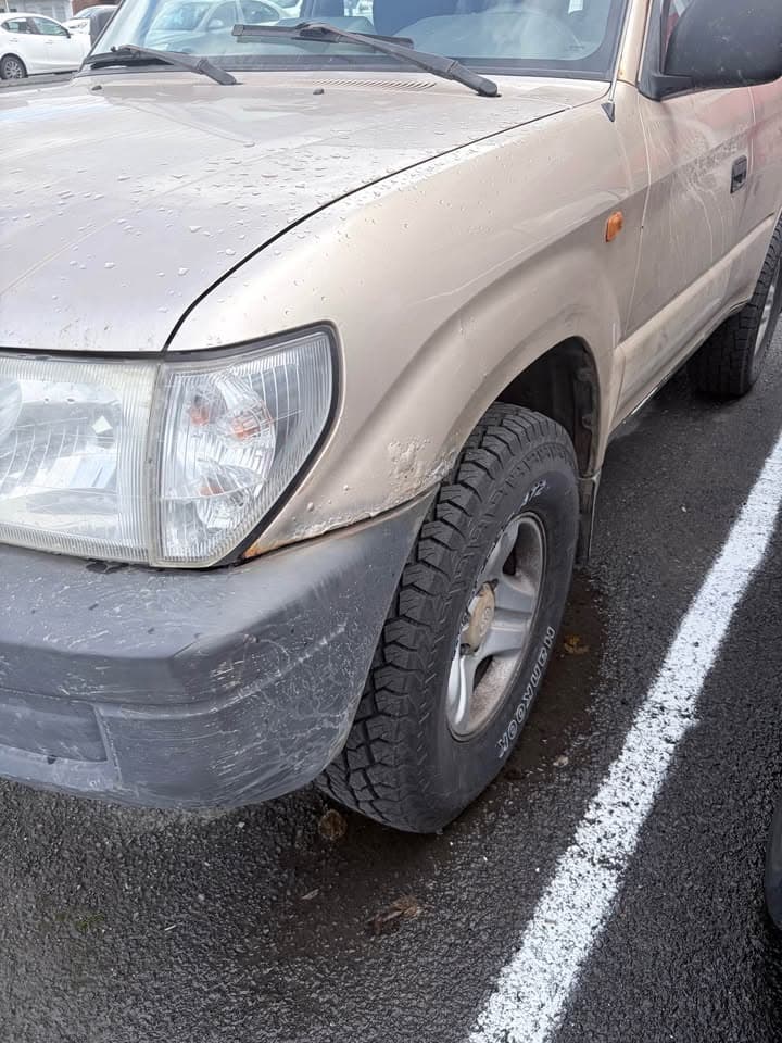 Toyota Land Cruiser 90