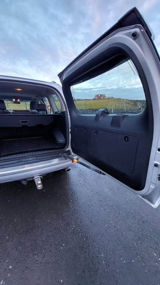 2017 Toyota Land Cruiser