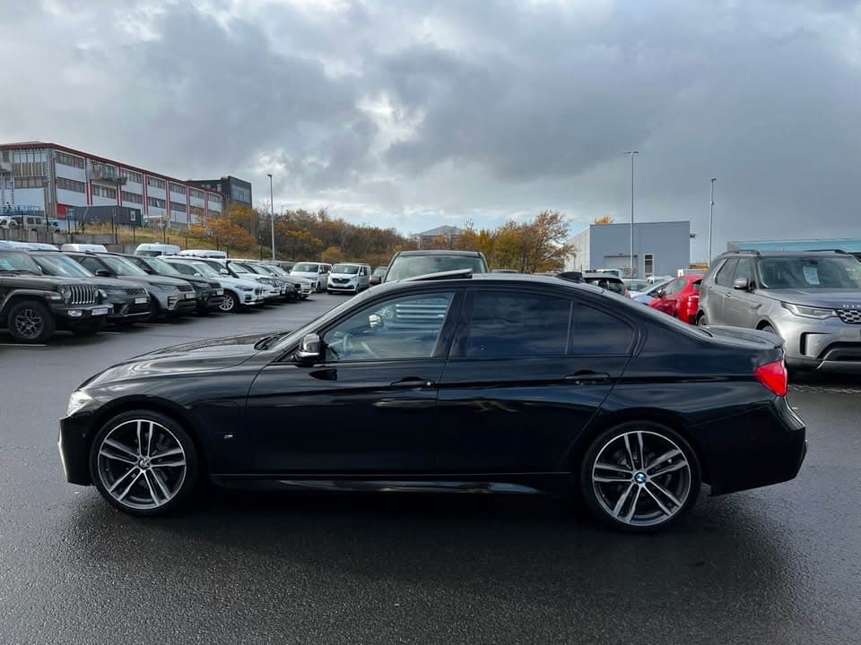 2018 BMW 330e
