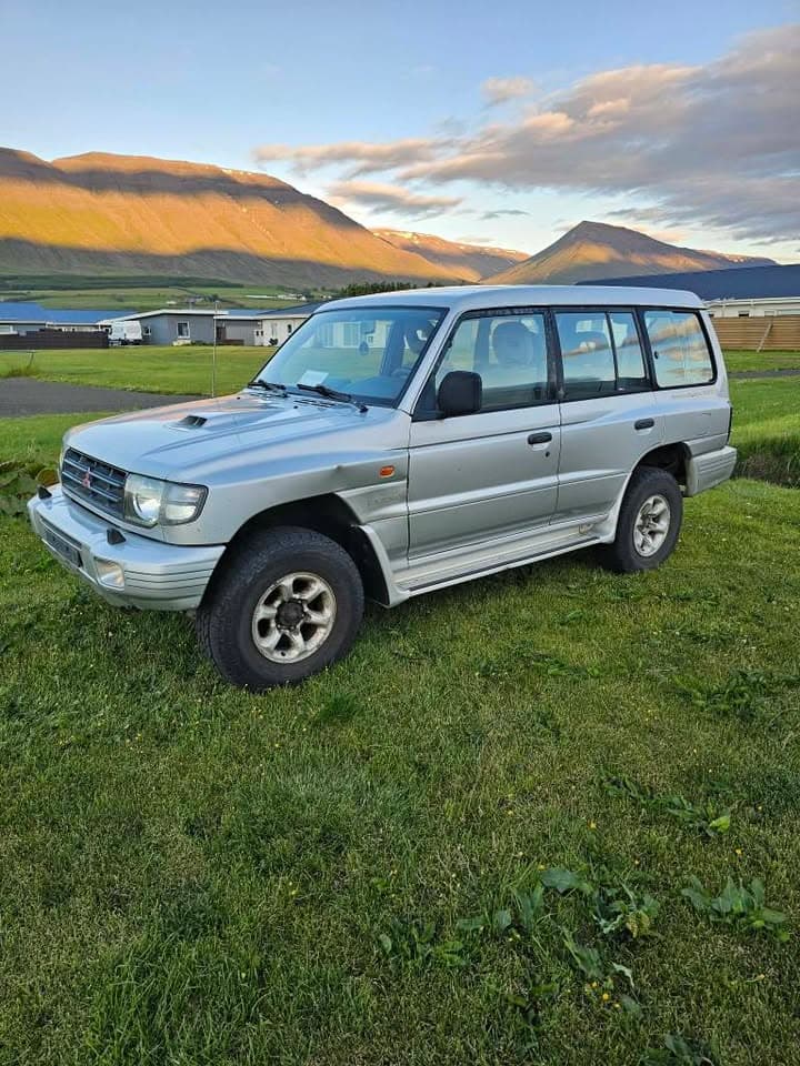 1998 Mitsubishi Pajero