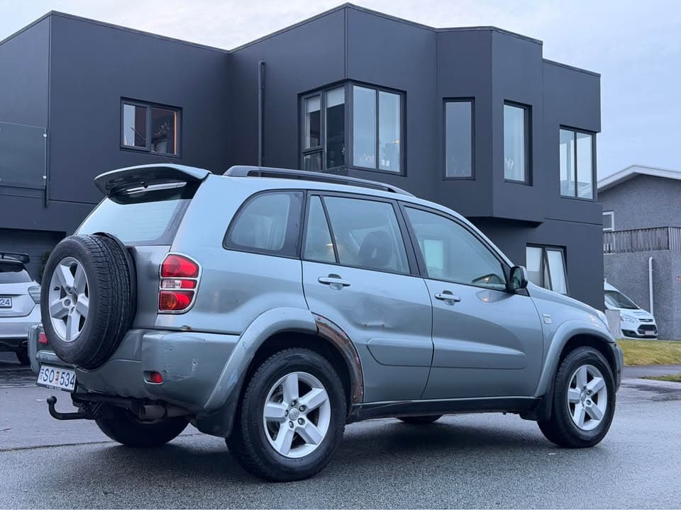 2005 Toyota RAV4