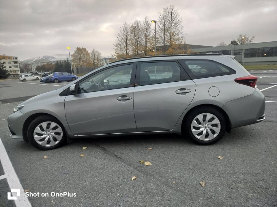 2016 Toyota Auris