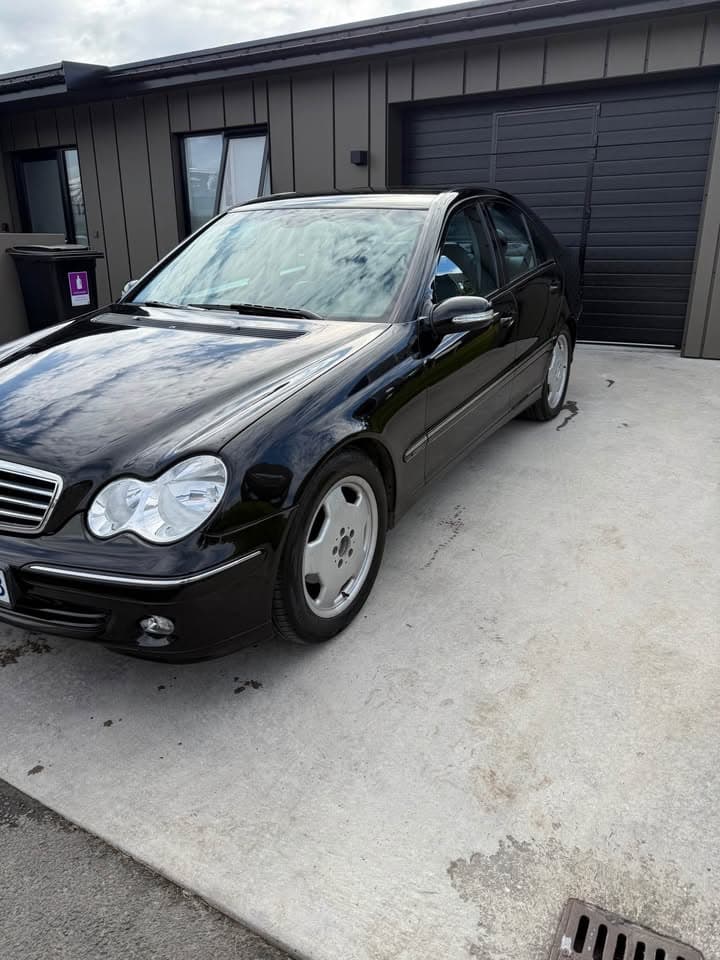 2004 Mercedes-Benz C-Class 180