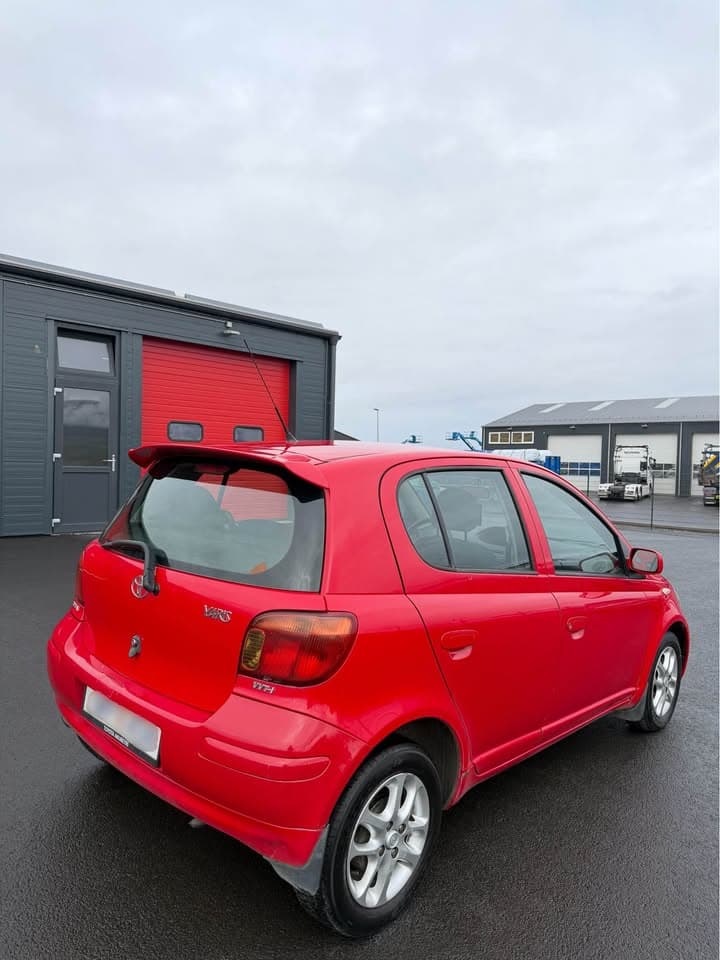 2003 Toyota Yaris