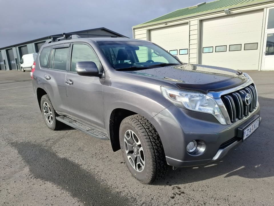 2018 Toyota Land Cruiser