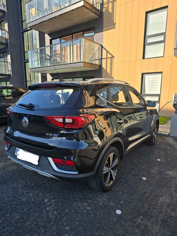 2020 MG ZS