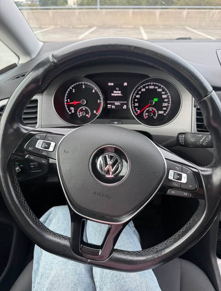 2017 Volkswagen Golf Sportsvan