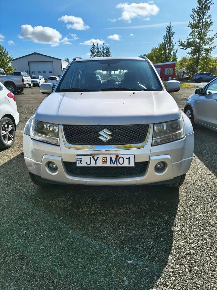 2009 Suzuki Grand Vitara 2