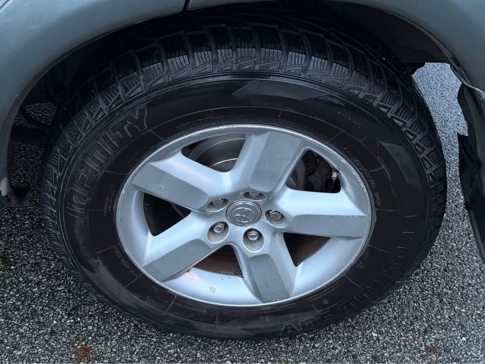 2005 Toyota RAV4