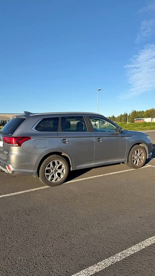 2018 Mitsubishi Outlander PHEV