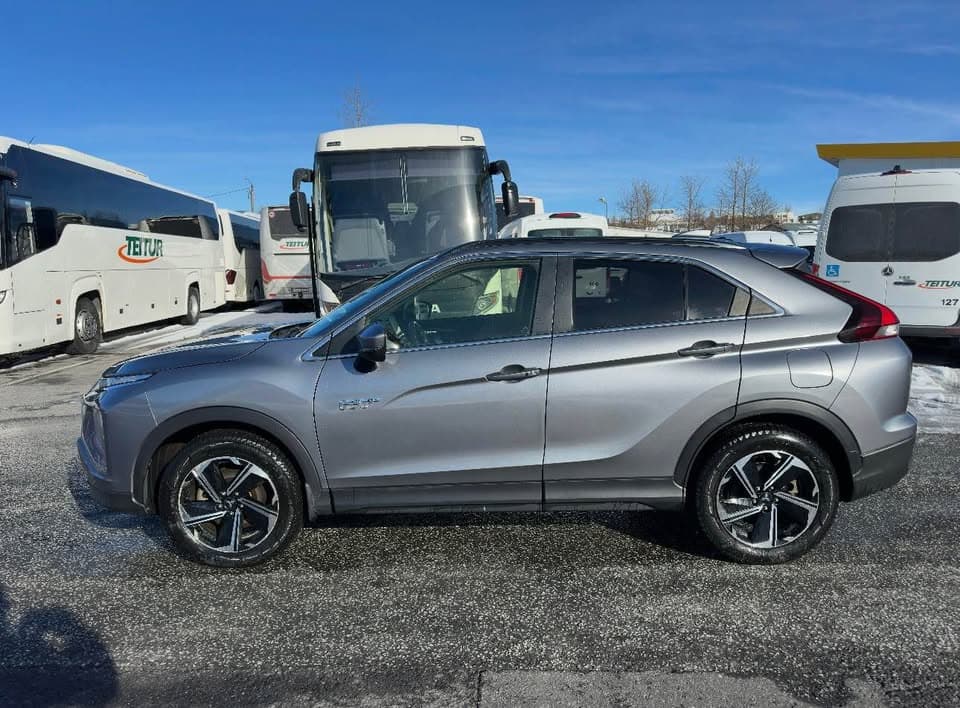 2022 Mitsubishi Eclipse Cross PHEV