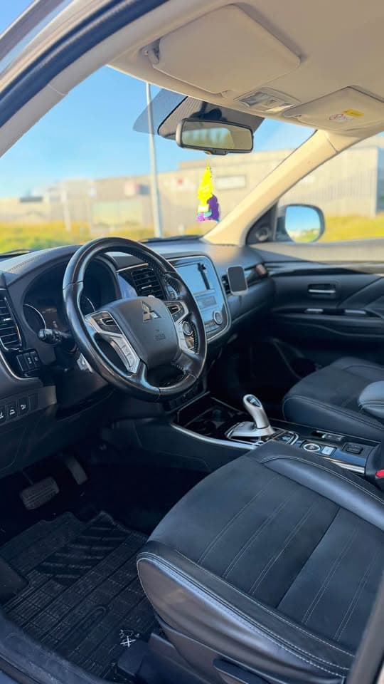 2018 Mitsubishi Outlander PHEV