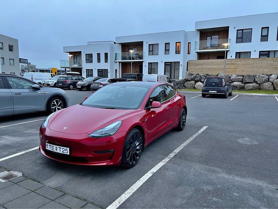 2023 Tesla Model 3 Performance