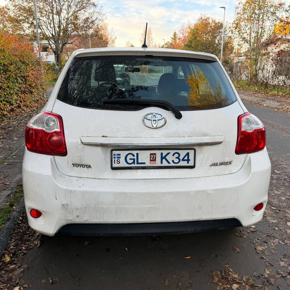 2012 Toyota Auris