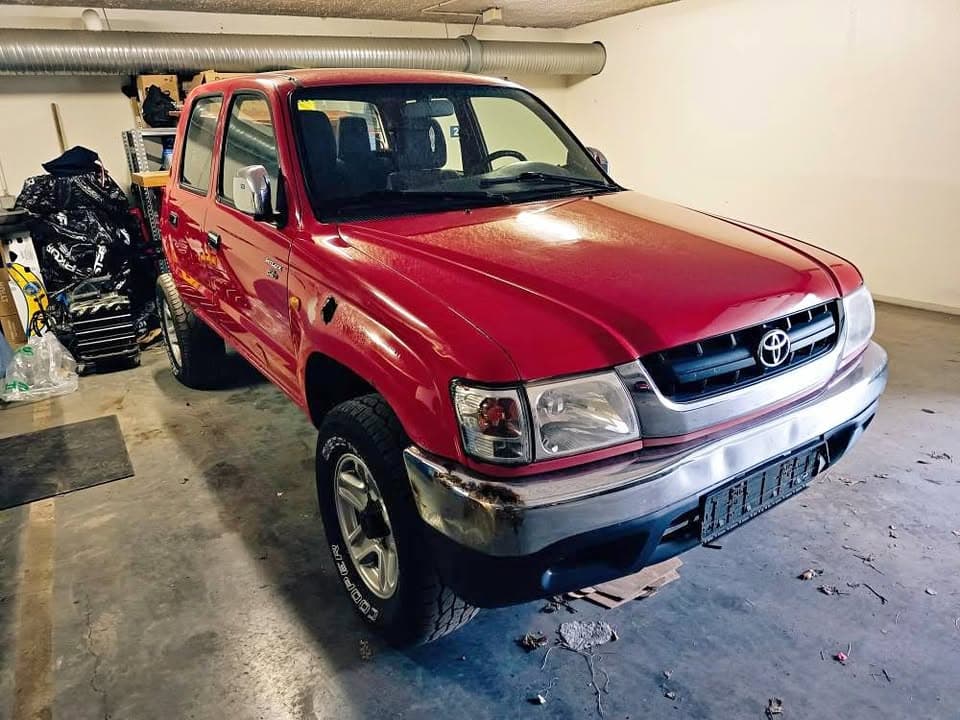2004 Toyota Hilux