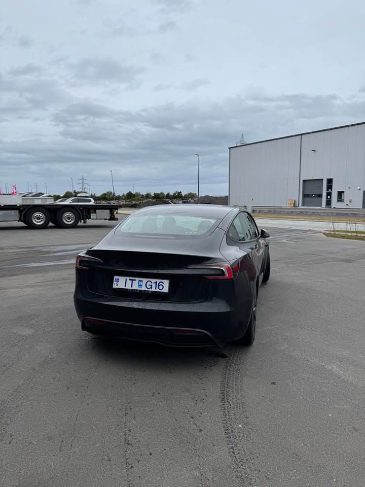 2025 Tesla Model 3