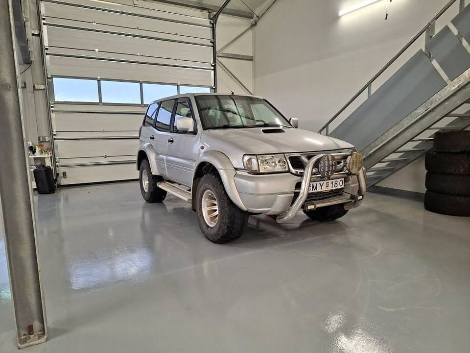 2005 Nissan Terrano