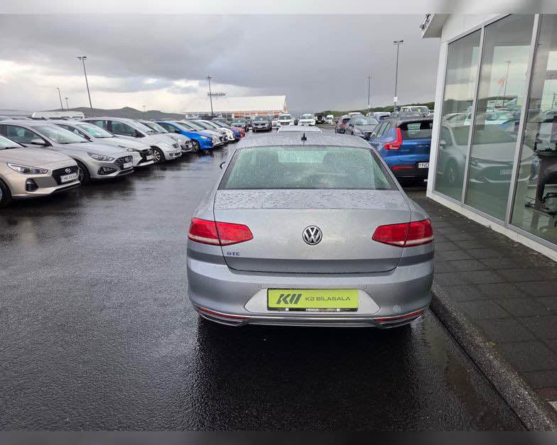 2019 Volkswagen Passat GTE