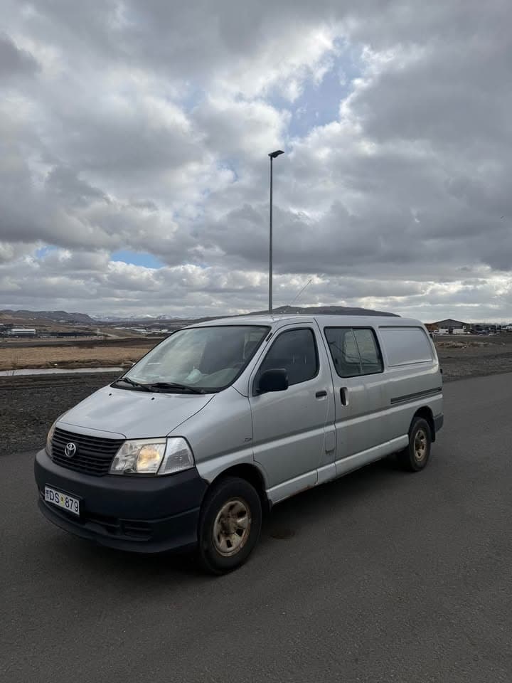 2007 Toyota Hiace