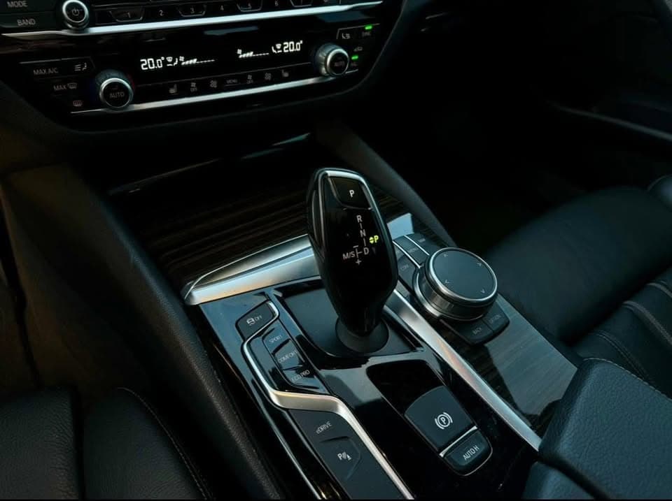 2018 BMW 5 Series 530e xDrive